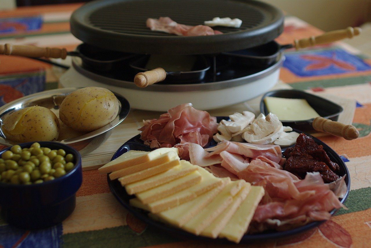 Cet appareil à raclette multifonction à prix cassé est l'accessoire  indispensable pour passer un bon hiver - Le Parisien