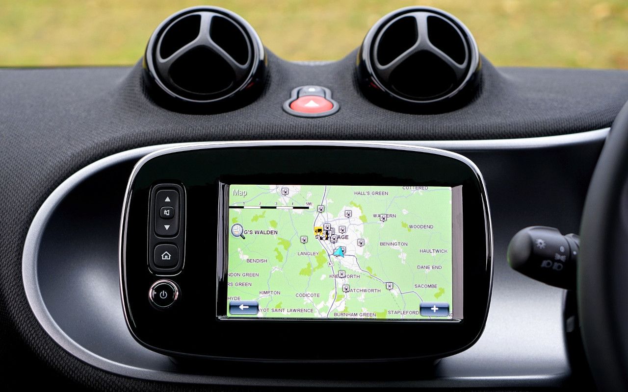 ② GPS TomTom SART 52 5 pouces pour voiture — Navigation de voiture —  2ememain
